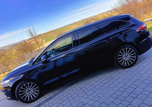 Ford Mondeo cena 52900 przebieg: 259000, rok produkcji 2016 z Łochów małe 16